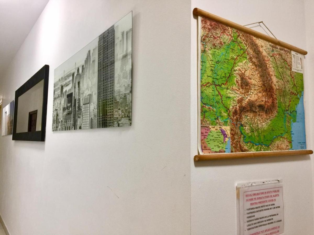 Downtown Hostel 布拉索夫 外观 照片